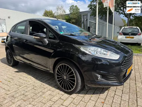 Ford FIESTA 1.6 Ti-VCT Titanium AUTOMAAT 5 deurs, airco, cruise, elec pakket , nwe distributie, grot