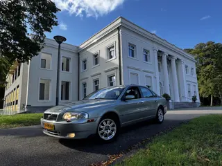 Volvo S80 2.4 Momentum (bj 2004)