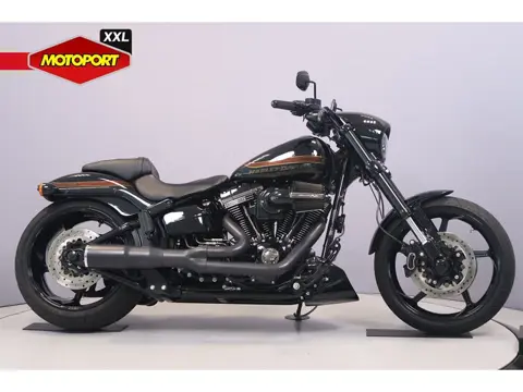 Harley-Davidson PRO STREET BREAK OUT CVO (bj 2017)