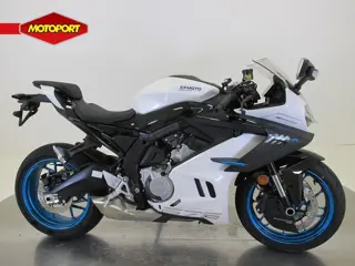 CFMOTO 675SR-R (bj 2026)