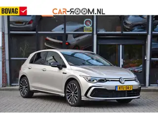 Volkswagen Golf 1.5 eTSI R-Line ACC DCC Carplay Camera Sfeer Trekhaak