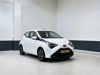 Toyota Aygo 1.0 VVT-i x-play | NL | 1 Eig | Apple Carplay/ Android auto| Navigatie | Camera|