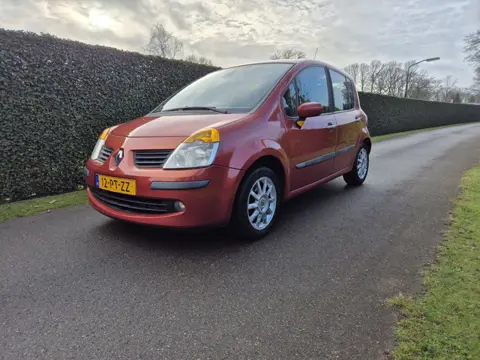 Renault Modus 1.4-16V Dynamique Luxe