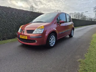 Renault Modus 1.4-16V Dynamique Luxe