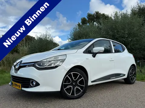 Renault Clio 0.9 TCe Dynamique / Panoramadak / slechts 91.652 km / Navi / 16" Velgen / Airco / PDC /