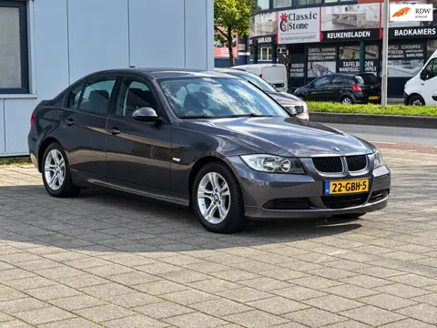 BMW 3-serie 318i Business Line