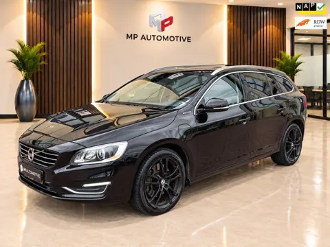 Volvo V60 2.4 D6 AWD Plug-In Hybrid Summum|Pano|Trekhaak|Memory|Camera|Leder|Stoelverw|NAP|
