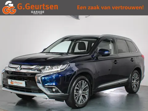 Mitsubishi Outlander 2.0 Executive Edition 7-Persoons Trekhaak, Alcantara, Camera, Goed onderhouden,
