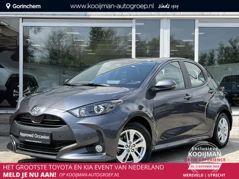 Toyota Yaris 1.5 Hybrid Active PLUS l Stoelverwarming | Stuurverwarming | Parkeersensoren