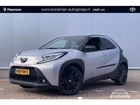 Toyota Aygo X 1.0 VVT-i MT / Camera / JBL audio / Stoelverwarming / Parkeersensoren v&a / Keyless /