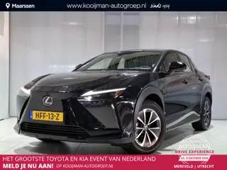 Lexus RZ 450e Comfort Line 71 kWh / 4WD/ NIEUW / 17% bijtelling / Dodehoek detectie / Stoelverwarmin