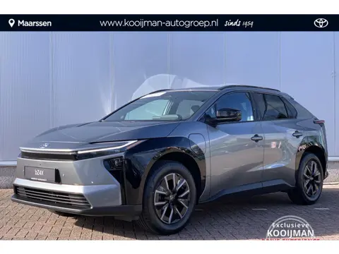 Toyota bZ4X Dynamic 73 kWh / 360 Camera / Apple Carplay / Keyless / Stoel- en Stuurverwarming / Elek