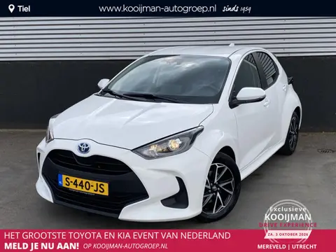 Toyota Yaris 1.5 Hybrid Active Dynamic-special Nieuw geleverd, dealeronderhouden, Lichtmetalen velge