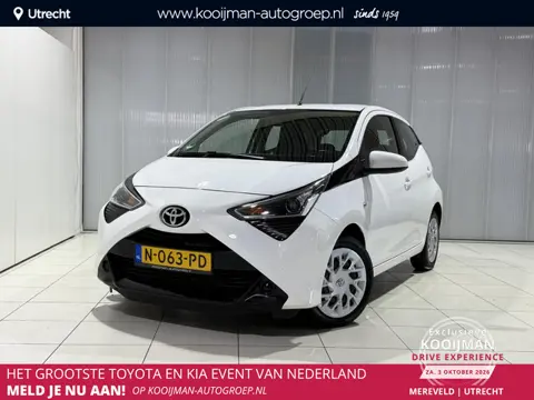 Toyota Aygo 1.0 VVT-i x-play limited Navigatie systeem , All season banden m Apple carplay/anroid au