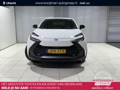 Toyota C-HR 2.0 Plug-in Hybrid 220 Dynamic Apple carplay/anroid auto, 18'' lm velgen, Stoel/stuurwie