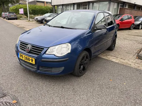 Volkswagen Polo 1.2-12V Trendline 5 Deurs,Airco Nieuwe Apk 14-09-2027