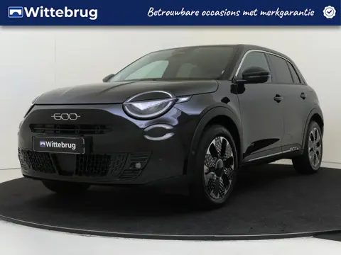 Fiat 600E La Prima 54 kWh LUXE VERSIE ! NRM demo deal