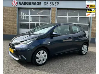 Toyota Aygo x-play. Berichten via marktplaats zie tekst onderaan de advertentie