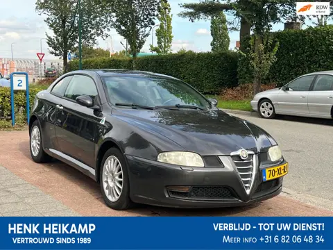 Alfa Romeo GT 2.0 JTS Distinctive *Leder