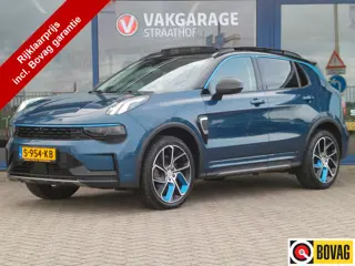 Lynk & Co 01 1.5, Full LED / Elektr. Schuifdak / Camera 360 + Sensoren / Carplay + Android Auto / 20