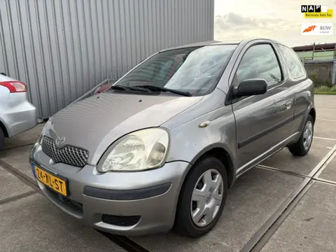 Toyota Yaris 1.3 VVT-i Idols NWE APK