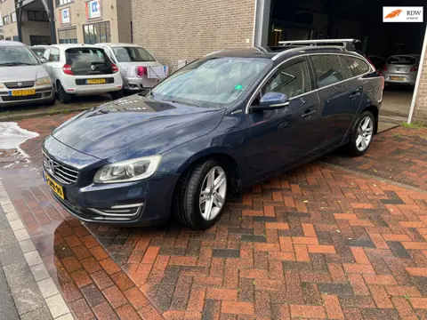 Volvo V60 2.4 D6 AWD Plug-In Hybrid Summum! Motor error!