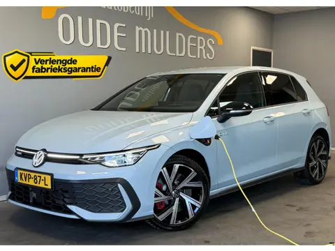 Volkswagen Golf 1.5 eHybrid GTE 272PK SOH 96% | Adaptive cruise | Head-up | Sfeer | Achteruitrijcame