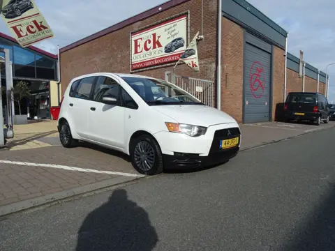 Mitsubishi Colt 1.1 Inform (bj 2009)