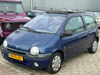 Renault Twingo 1.2 Air 2000 Panorama 90.000 KM Nieuwe APK