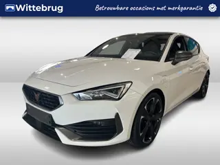 CUPRA Leon 1.4 e-Hybrid 245pk VZ Performance DSG Automaat / Panoramadak / 19"LM velgen / Parkeersens