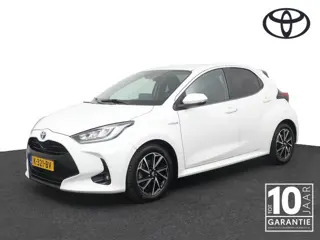 Toyota Yaris 1.5 Hybrid Style | Navigatie | Stoelverwarming | Keyless | All season banden |