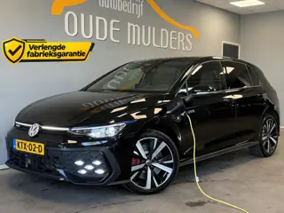 Volkswagen Golf 1.5 eHybrid GTE SOH 100% | Trekhaak | Adaptive cruise | 360 | Head-up | Sfeer | Stoe