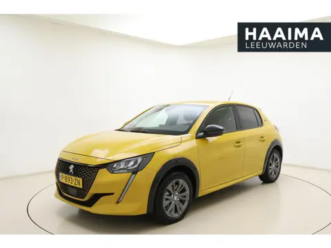 Peugeot e-208 EV Allure Pack 50 kWh | Achteruitrijcamera | Parkeersensoren | Keyless start | Climate