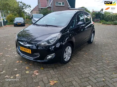 Hyundai Ix20 1.6i i-Catcher autom. Navi Pano Leer