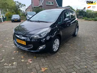 Hyundai Ix20 1.6i i-Catcher autom. Navi Pano Leer