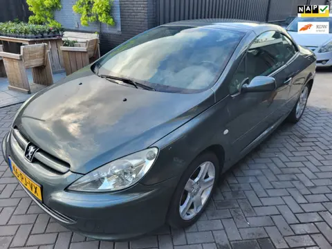 Peugeot 307 CC 2.0-16V cabriolet