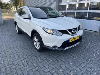 Nissan QASHQAI 1.2 Connect Edition (bj 2014)