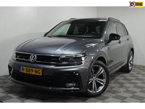Volkswagen Tiguan 1.5 TSI ACT Highline Business R-Line / Pano.dak / Camera / NL auto