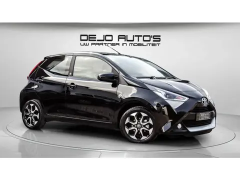 Toyota Aygo 1.0 VVT-i TEAM D NAVI-CARPLAY PDC CAMERA LM VELGEN