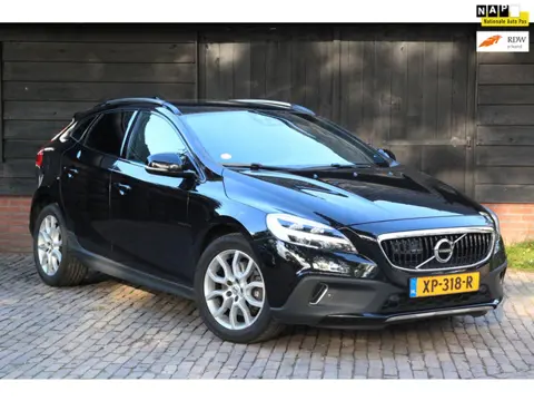 Volvo V40 Cross Country 1.5 T3 Polar+ Luxury Panorama/Camera/Leer/Blis/Adaptive/Parkeersensor v,a