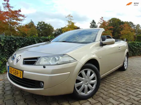 Renault Mégane Coupé-Cabriolet 2.0-16V Tech Line Automaat , Clima / Cruise / Leder / Isofix / Pdc / 