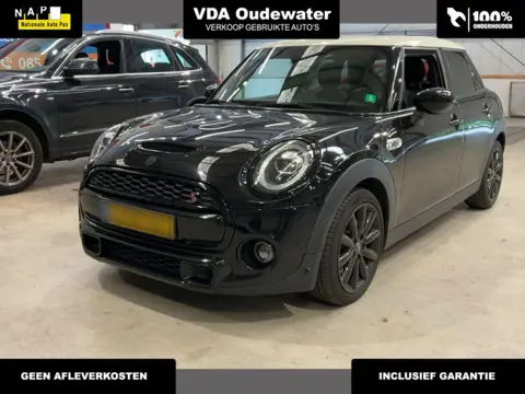 MINI 5-Deurs 2.0 Cooper S 60 Years Edition NL auto NAP