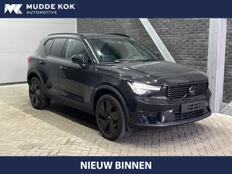 Volvo XC40 2.0 B3 Plus Black Edition | Harman/Kardon | Pilot Assist | Camera | BLIS | Memory | Stoel