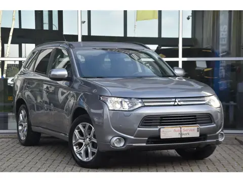 Mitsubishi Outlander 2.0 PHEV Executive | 4WD | Navi | Camera | Leder