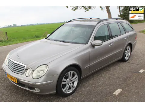 Mercedes-Benz E-klasse Combi 200 K. Elegance