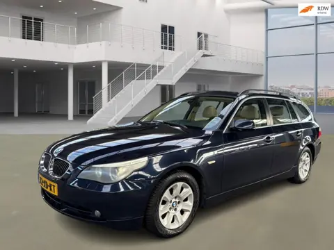 BMW 5-serie Touring 525i Executive AIRCO CRUISE PANO PDC