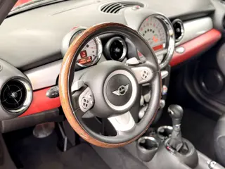 Foto 16 van MINI 3-deurs 1.6 Cooper Park Lane / 1 EIG / PANO / KEYLESS / VOL / 100% HISTORIE