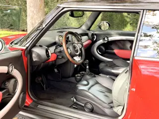 Foto 18 van MINI 3-deurs 1.6 Cooper Park Lane / 1 EIG / PANO / KEYLESS / VOL / 100% HISTORIE