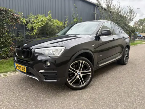 BMW X4 xDrive28i High Executive xLine Edition / AUTOMAAT / NAVI / LEER / CRUISE / TREKHAAK / 121dkm!
