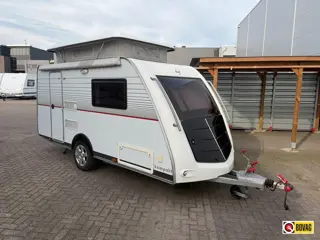 Kip Kompakt 37  EKV NET BINNEN | ZEER NETJES
